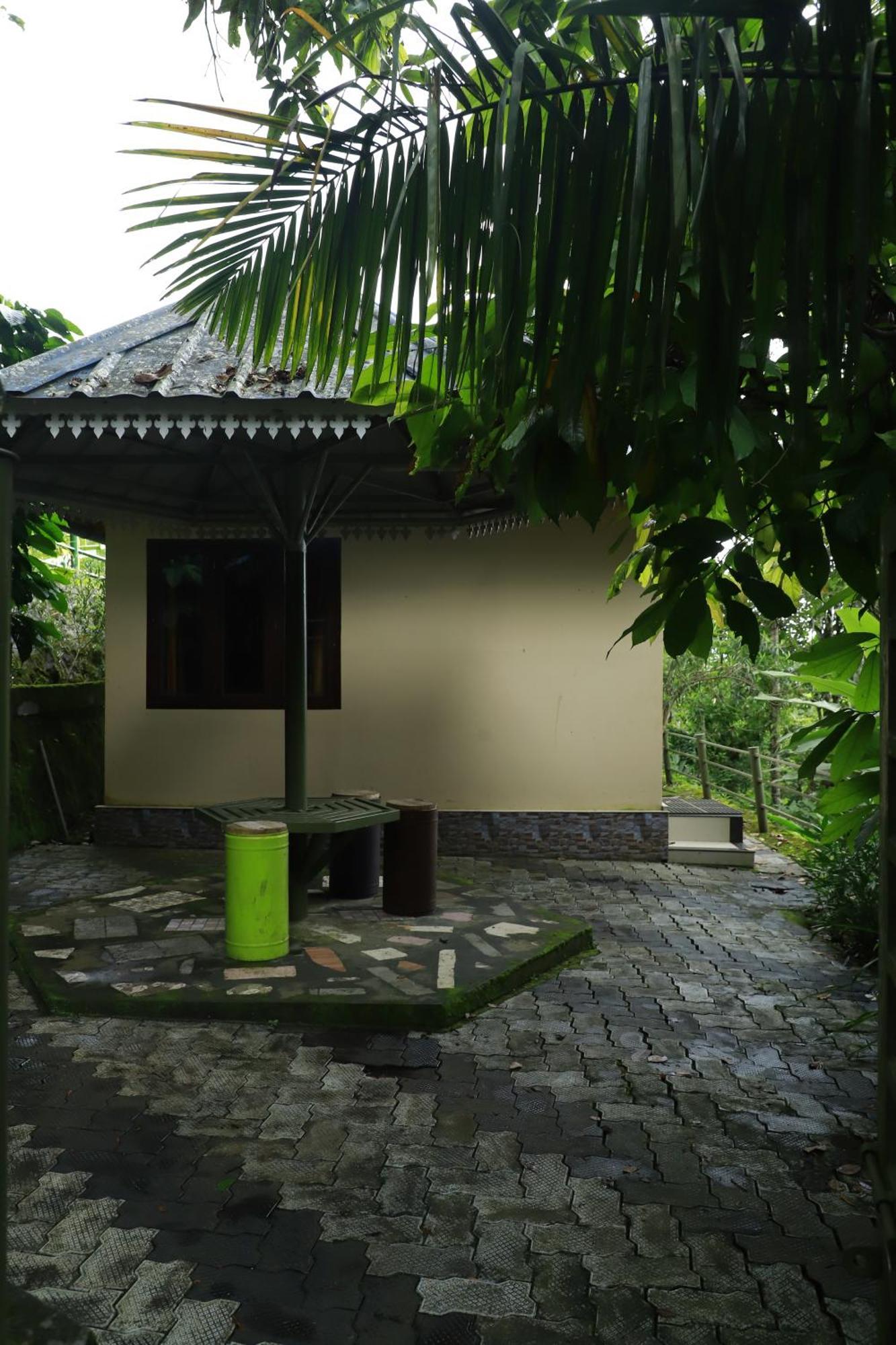 Nature Villa Anachal Bagian luar foto